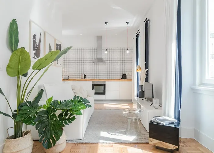 Casa Boma - Spacious And Contemporary - Campo Ii Apartment *